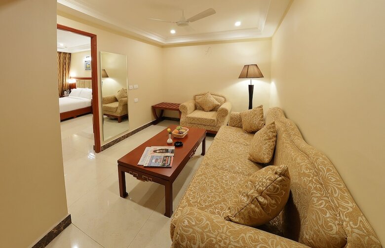 Metro Grand Hotel