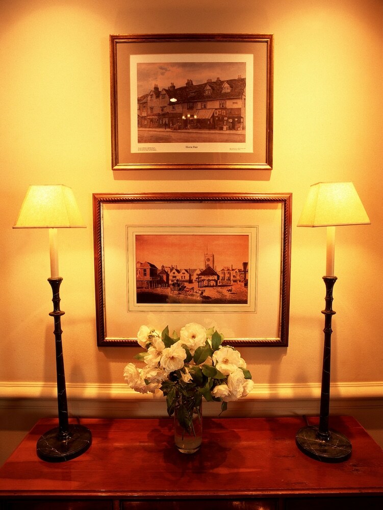 Kingston Lodge Hotel
