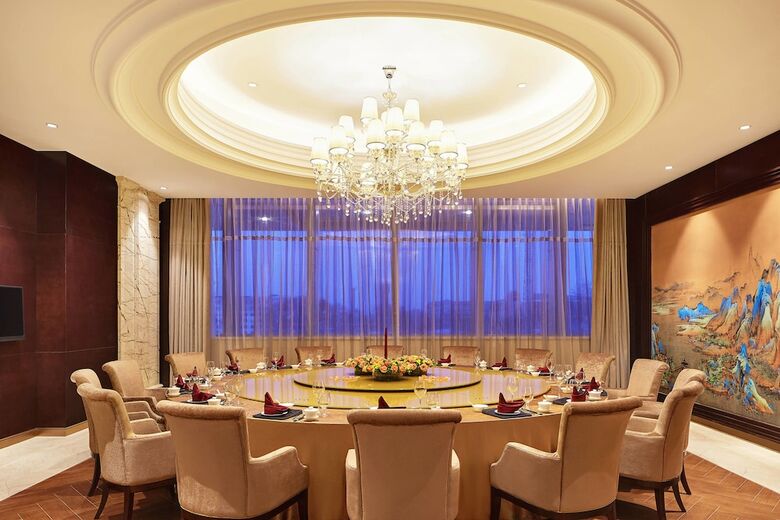 Sheraton Harbin Xiangfang Hotel