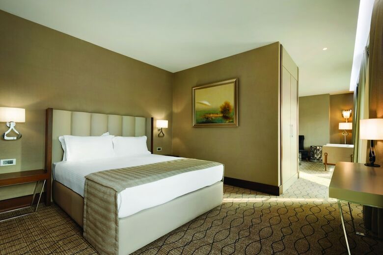 Hotel Ramada By Wyndham Sakarya