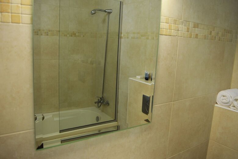 Taybeh Golden Hotel