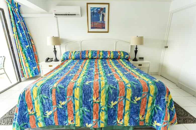 Hotel Pirate's Inn