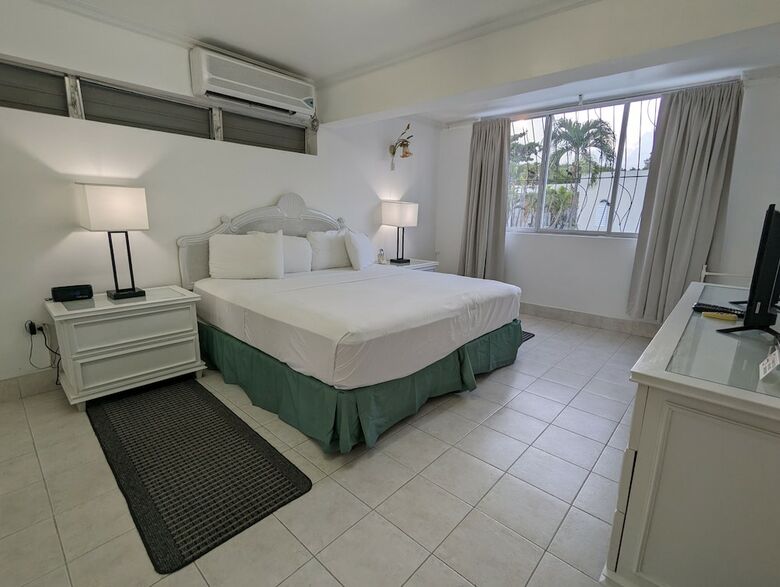 Hotel Pirate's Inn