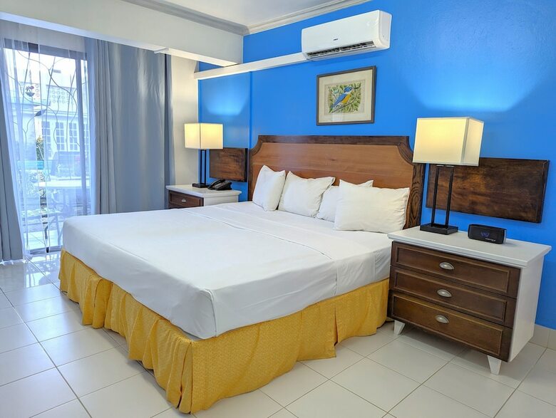 Hotel Pirate's Inn