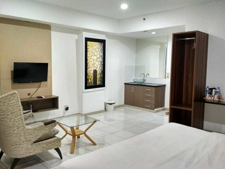 Aparthotel Fastrooms Bekasi Hotel