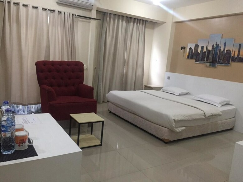 Aparthotel Fastrooms Bekasi Hotel
