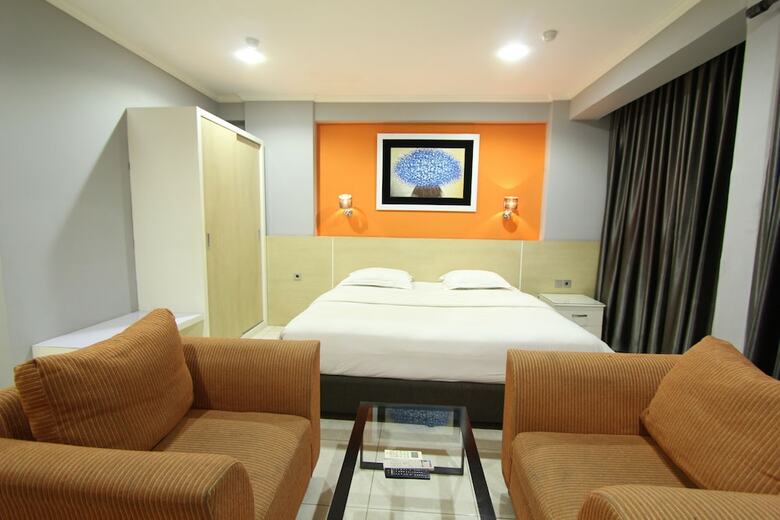Aparthotel Fastrooms Bekasi Hotel