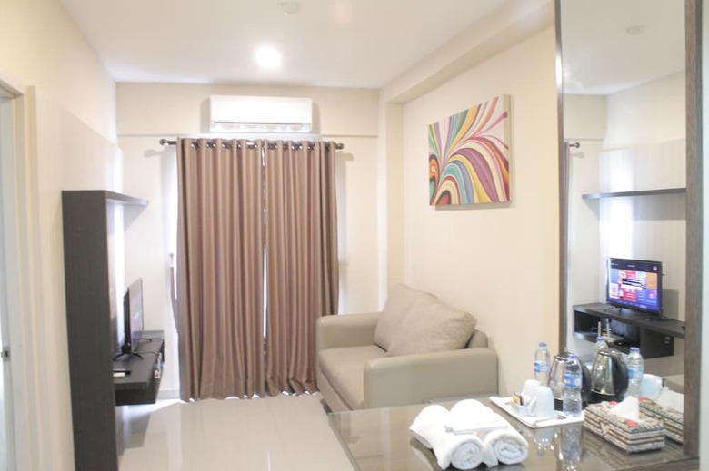 Aparthotel Fastrooms Bekasi Hotel