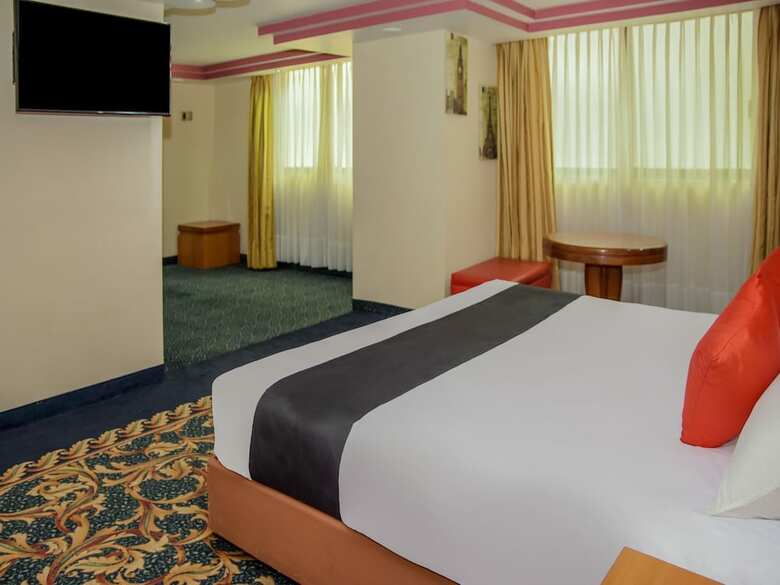 Hotel Capital O El Senador
