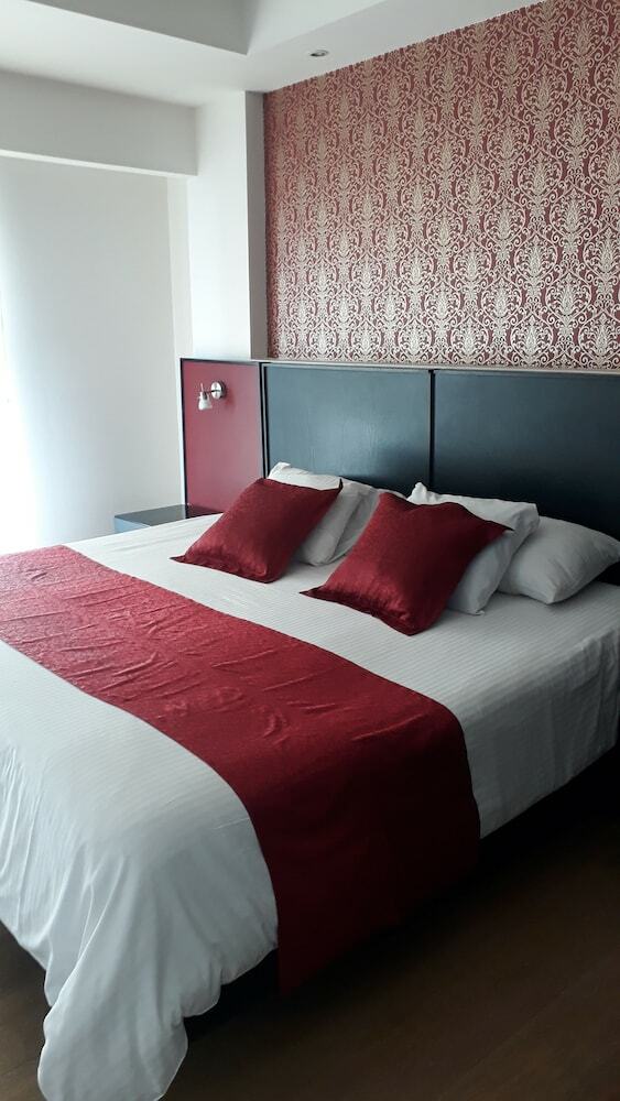 Aparthotel Capital St.