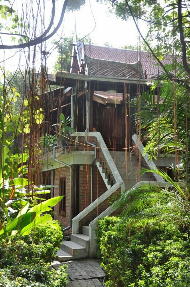 Hotel Momchailai River Retreat