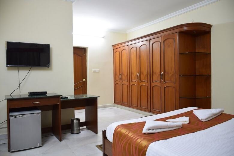Hotel Alpine Crest (Serviced Apartments)