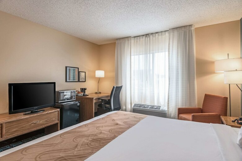 Hotel Quality Inn & Suites
