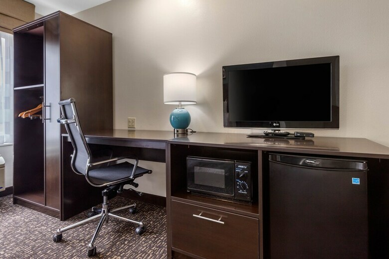 Hotel Sleep Inn & Suites