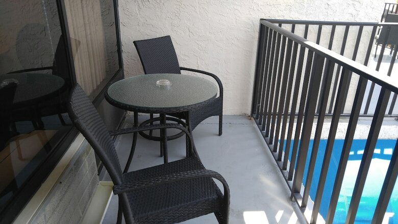 Hotel Flamingo Inn Beachfront