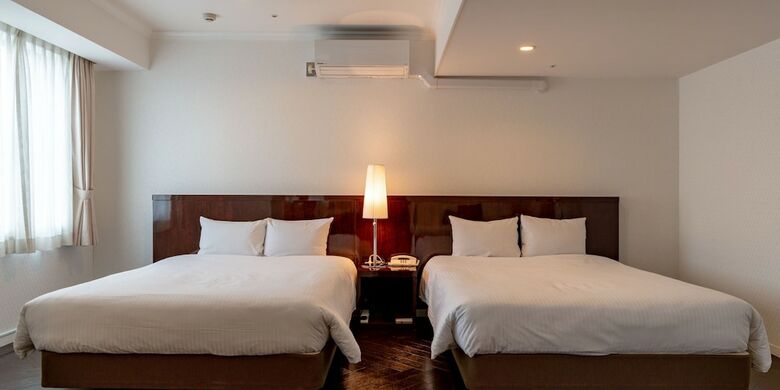 Shonan Crystal Hotel