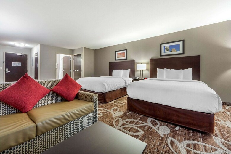 Hotel Mainstay Suites University