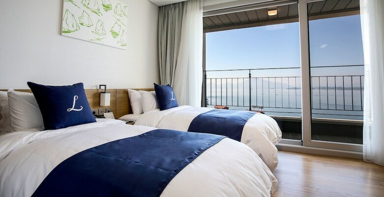 Lapis Hotel