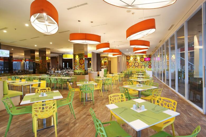 Zest Hotel Sukajadi Bandung