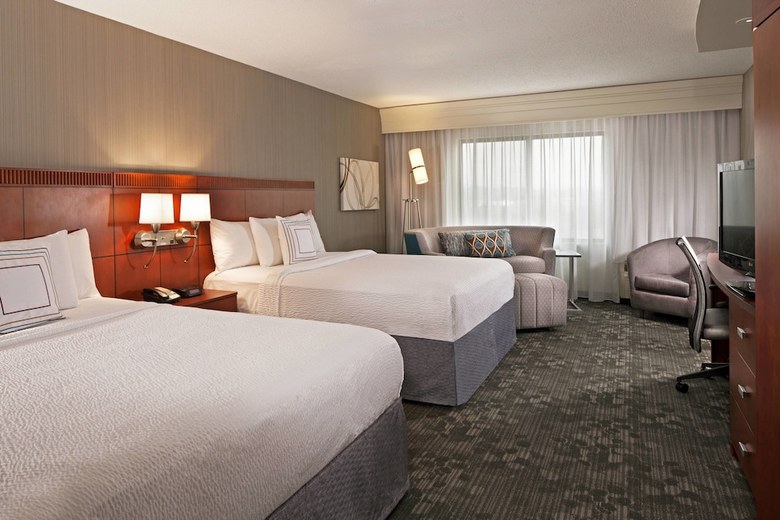 Hotel Courtyard By Marriott Farmington
