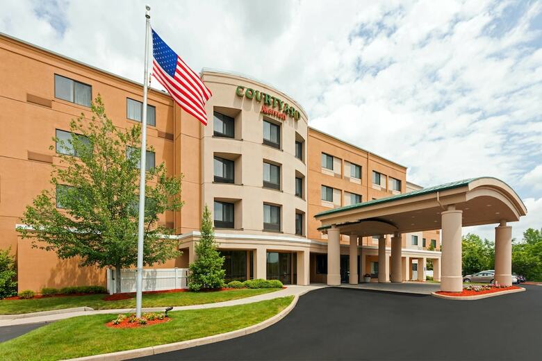 Hotel Courtyard By Marriott Farmington
