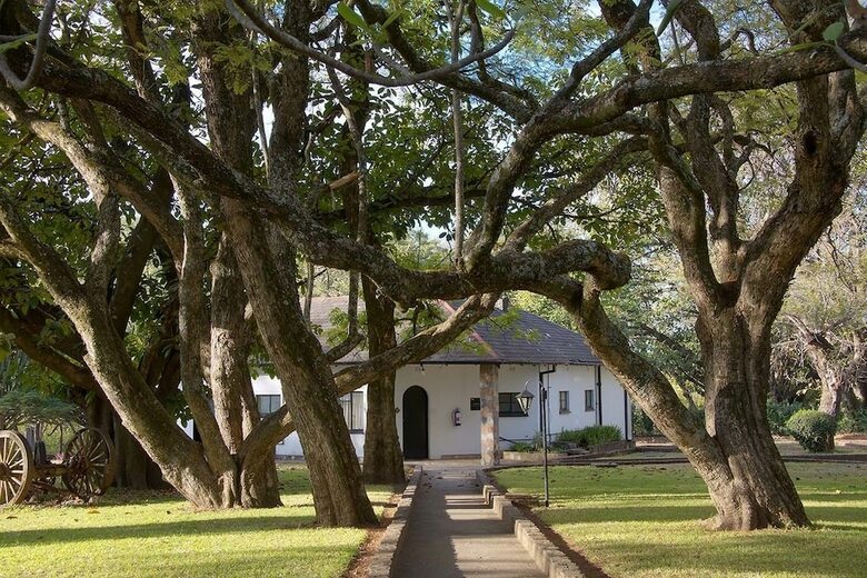 Great Zimbabwe Hotel