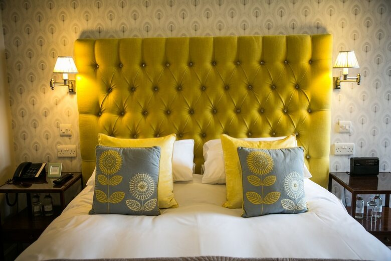 The Stable Courtyard Bedrooms At Leeds Castle