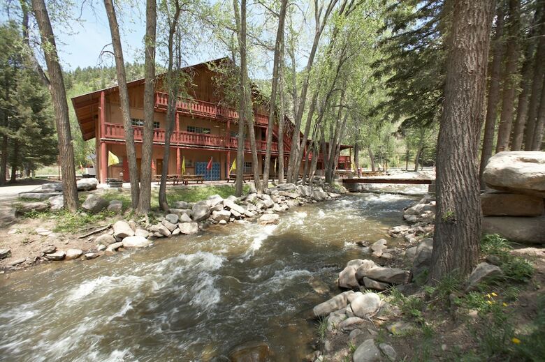 Cabana Sipapu Ski And Summer Resort