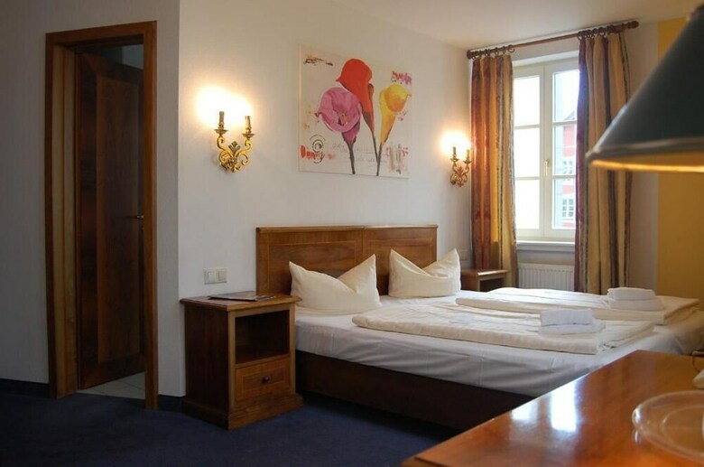 Hotel K�nigin Olga
