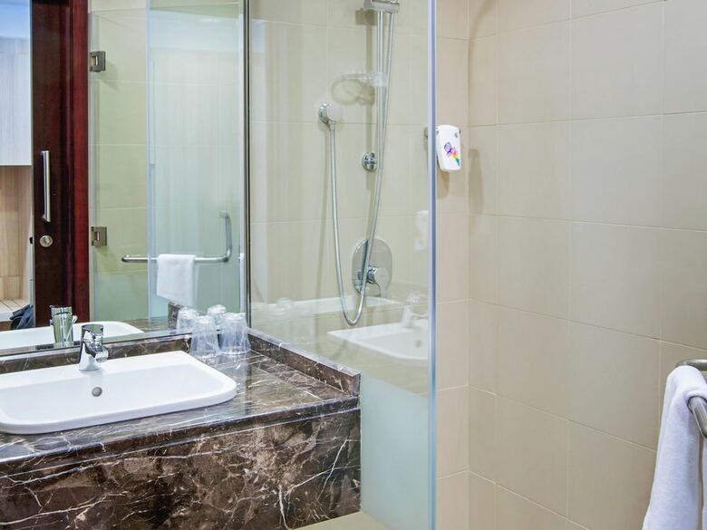Hotel Ibis Styles Dragon Mart Dubai