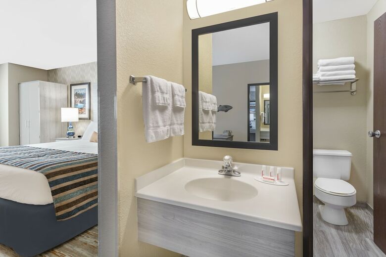 Hotel Baymont By Wyndham Spokane Valley