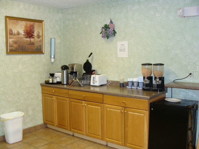 Motel Colonial Inn
