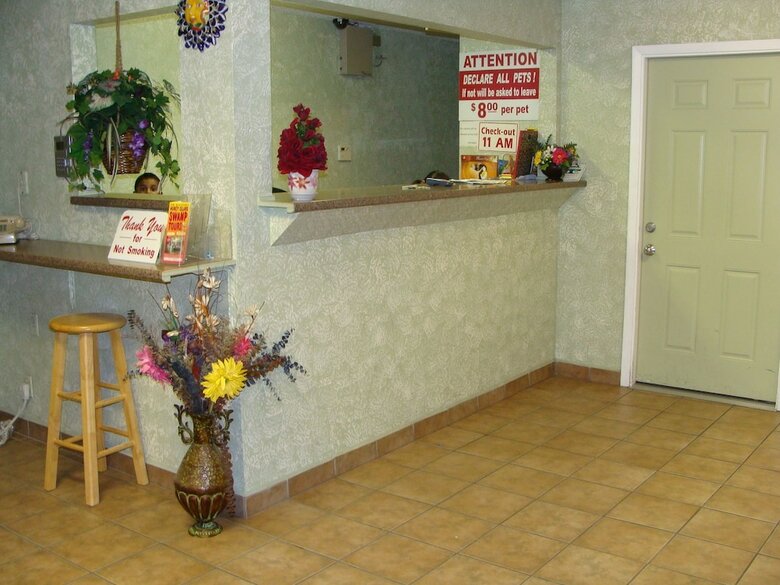 Motel Colonial Inn