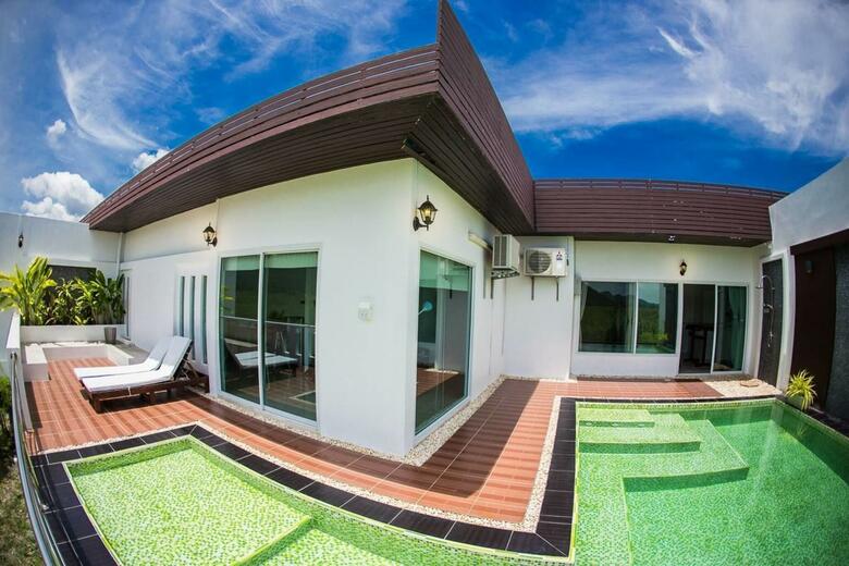 Hotel The Vista Pool Villa