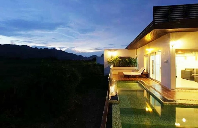 Hotel The Vista Pool Villa