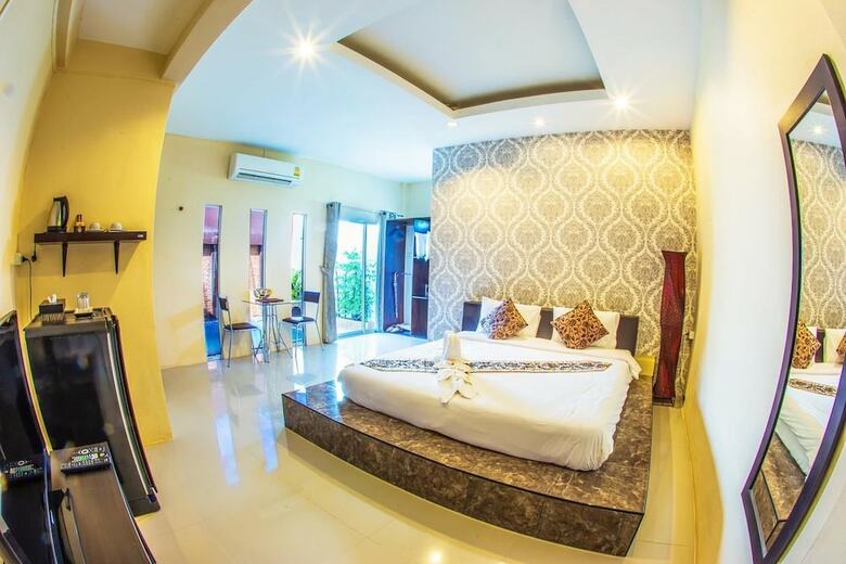 Hotel The Vista Pool Villa