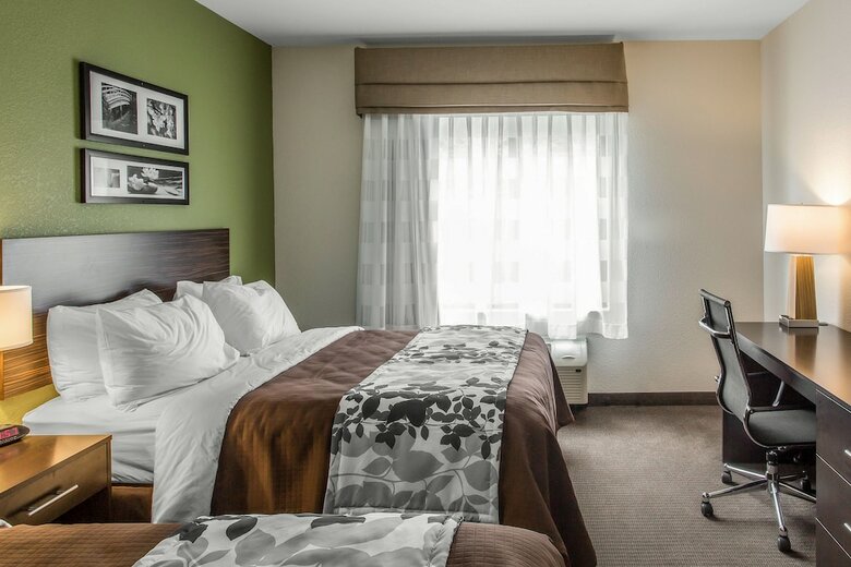Hotel Sleep Inn & Suites