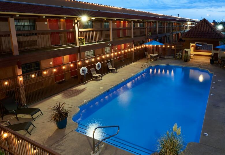 Motel San Mateo Inn