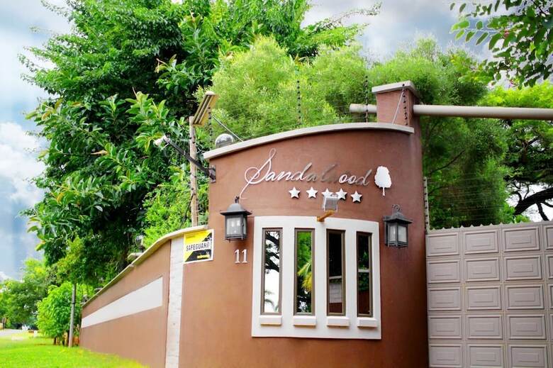 Posada Sandalwood Lodge