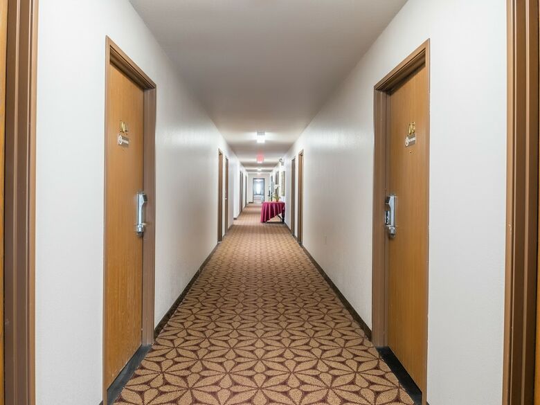 Oyo Hotel Chesaning Route 52 & Hwy 57