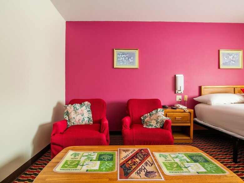 Oyo Hotel Chesaning Route 52 & Hwy 57