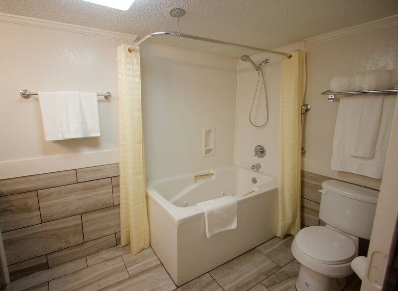 Hotel At Home Inn & Suites