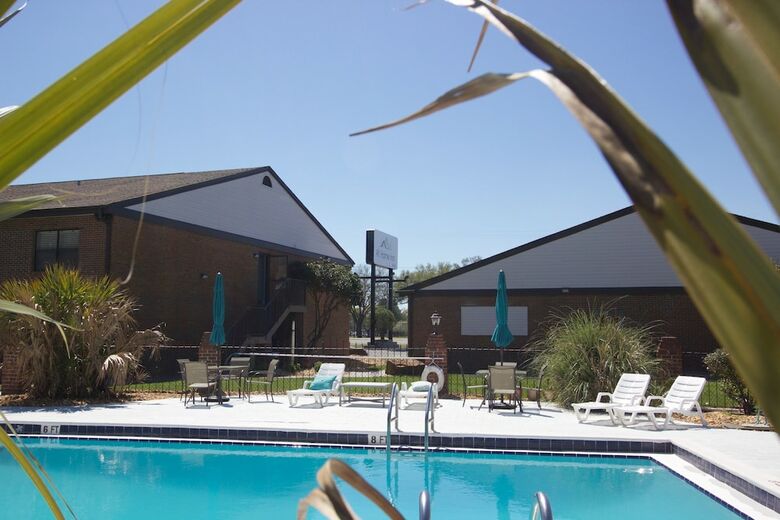 Hotel At Home Inn & Suites
