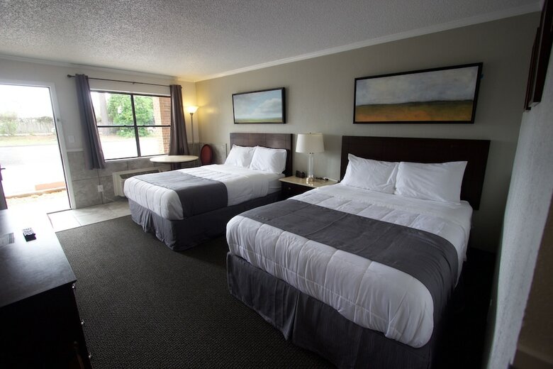 Hotel At Home Inn & Suites
