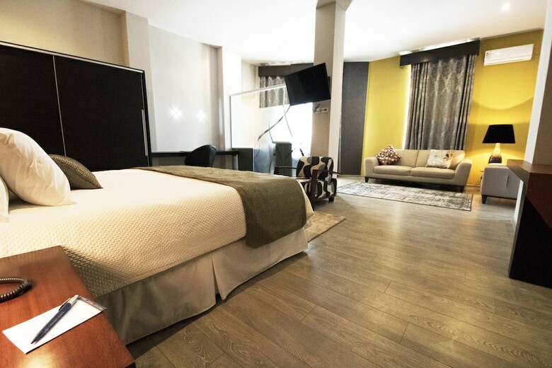 Hotel Camino Plaza