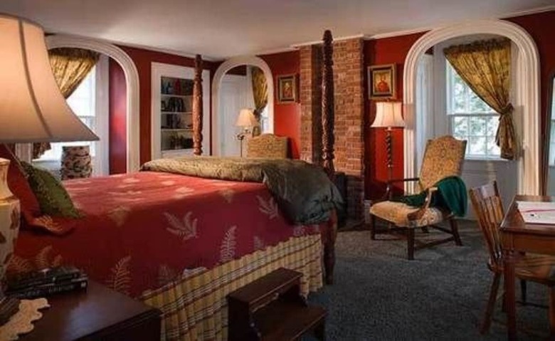 Bed & Breakfast Captain Lord Mansion