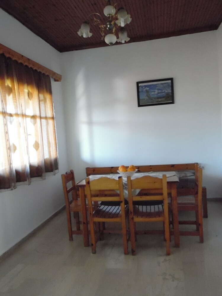 Katsaros Studios & Apartments
