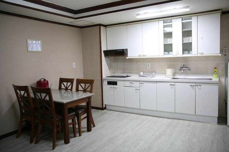 Osaek Greenyard Hotel