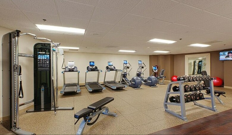 Hotel Embassy Suites By Hilton Tampa Airport Westshore