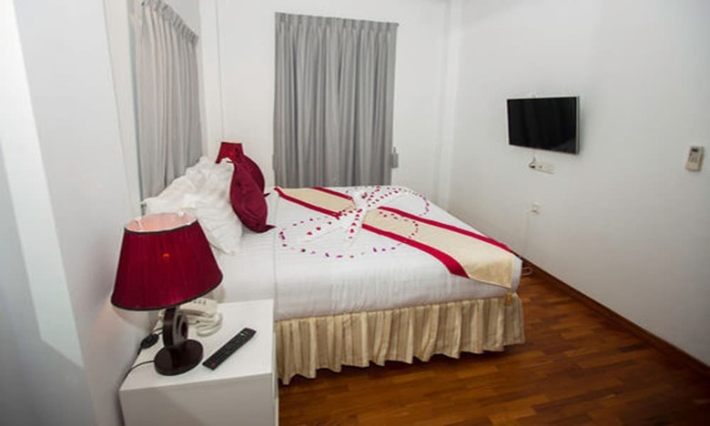 Wh Hotel Thanlyin